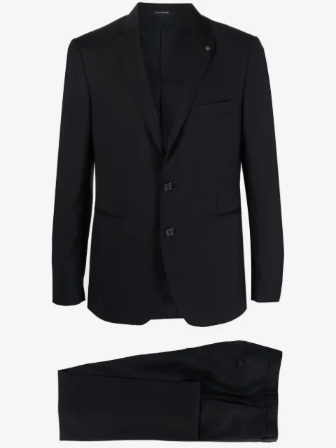 Tagliatore traje con botones