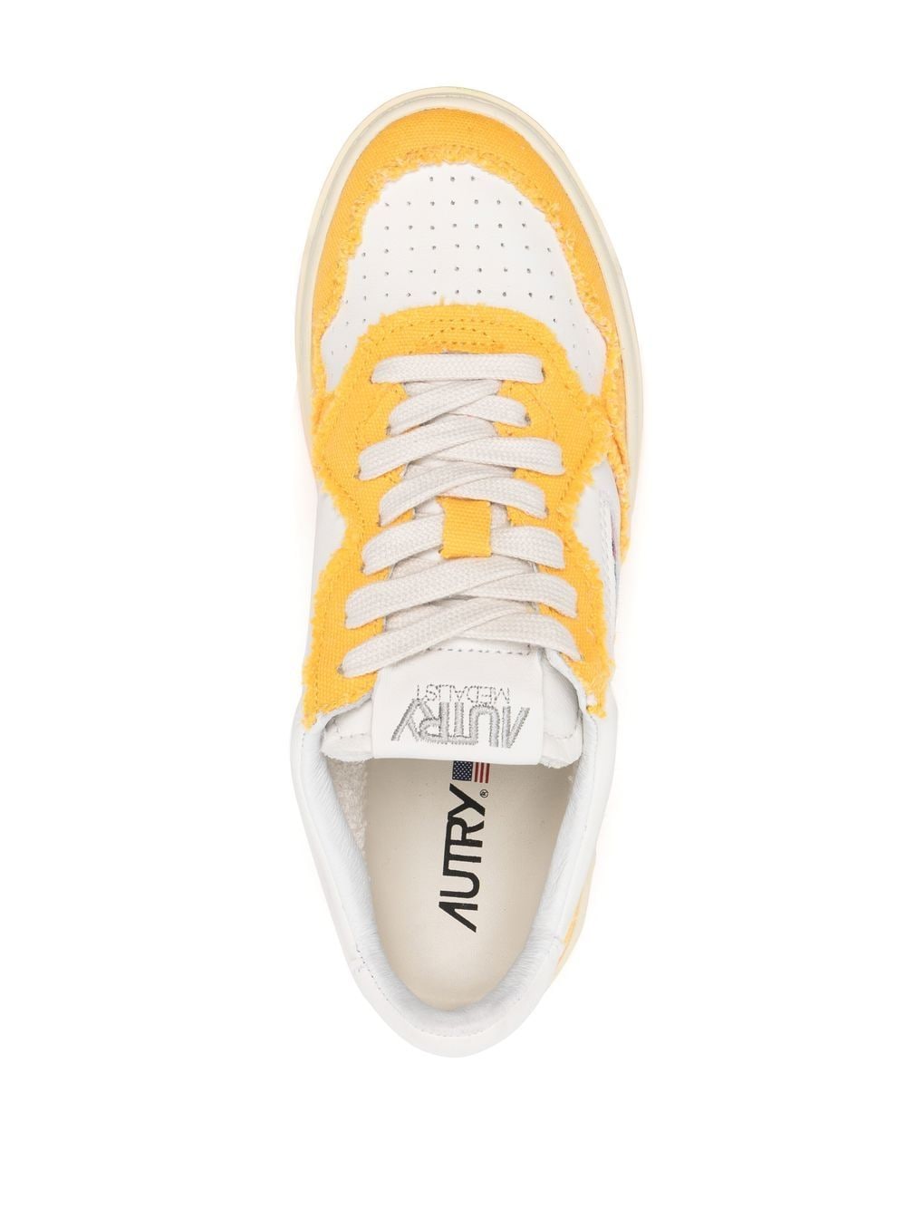 Shop Autry Medalist Low-top Sneakers In Nude