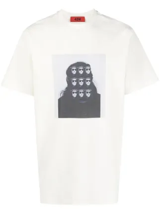 424