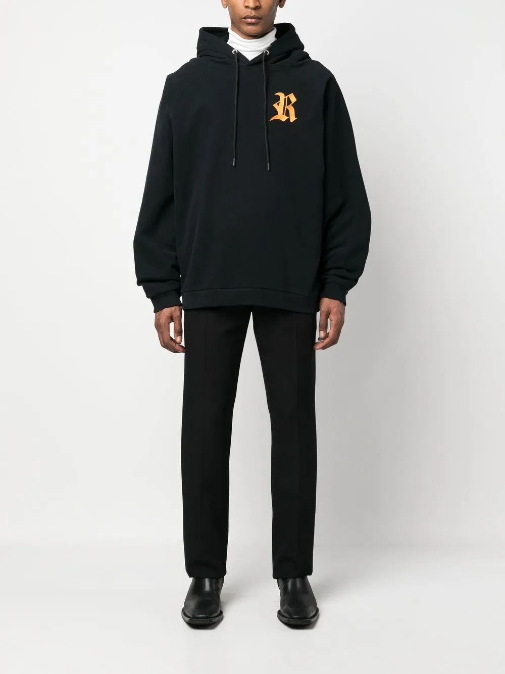 Raf Simons 经典logo印花连帽衫 | 黑色 | Image 1