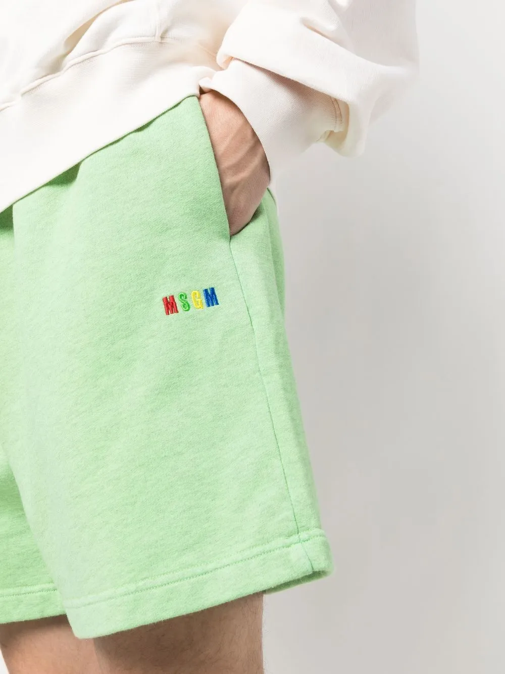 Msgm Shorts Mit Logo-stickerei In Green