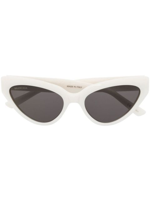 Balenciaga Eyewear logo-plaque cat-eye sunglasses Women