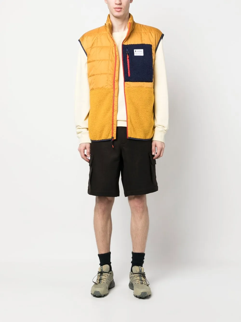 COTOPAXI Gefütterte Weste mit Logo-Patch | Westen & Gilets | Image 2