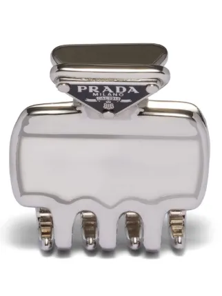 Prada ロゴ ヘアクリップ | シルバートーン | FARFETCH JP