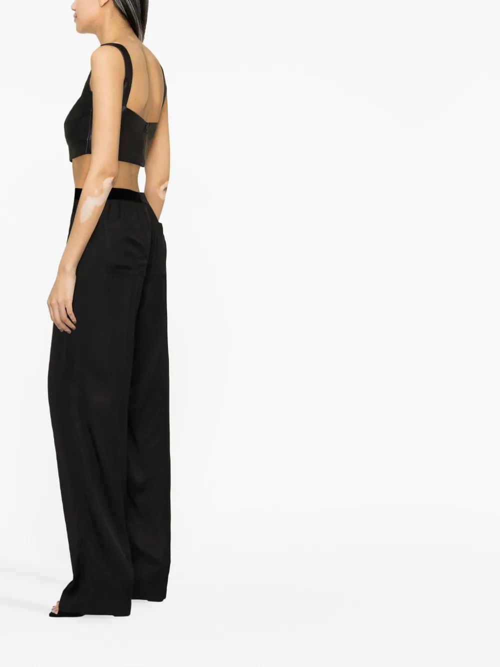 Tom Ford Logo Patch Black Straight Leg Pants In Schwarz