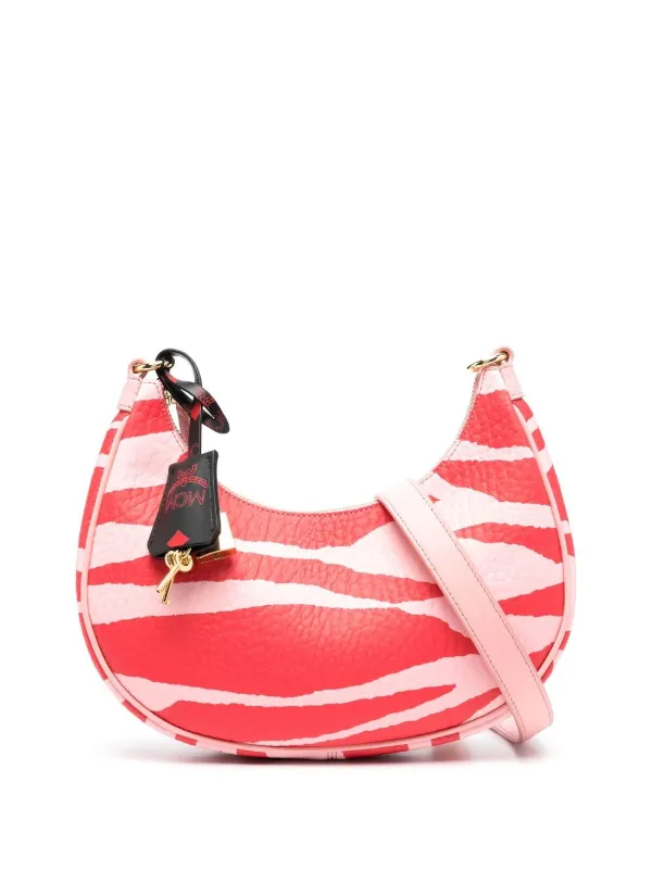 MCM バックパック 青 ロゴプリント - メルカリ