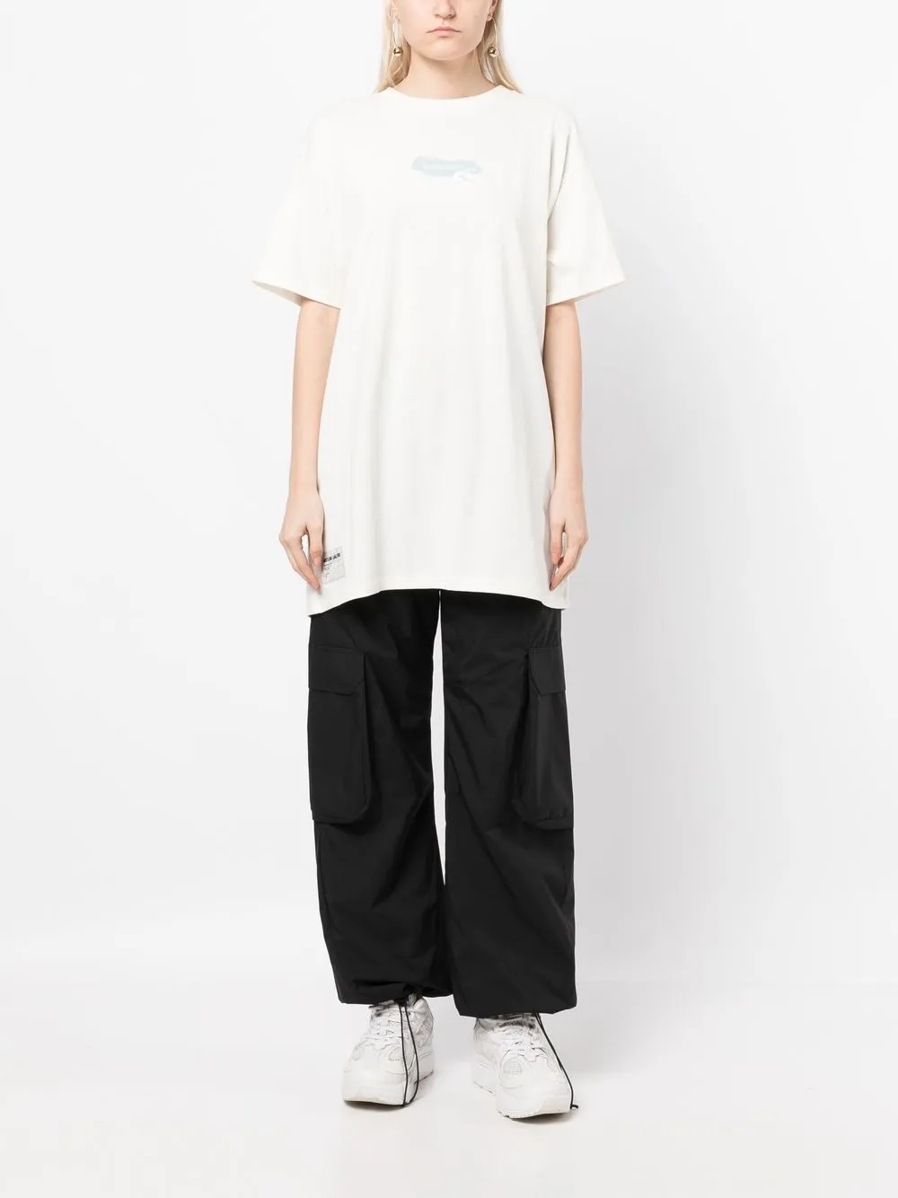 Shop Musium Div. Graphic-print Long T-shirt In Weiss