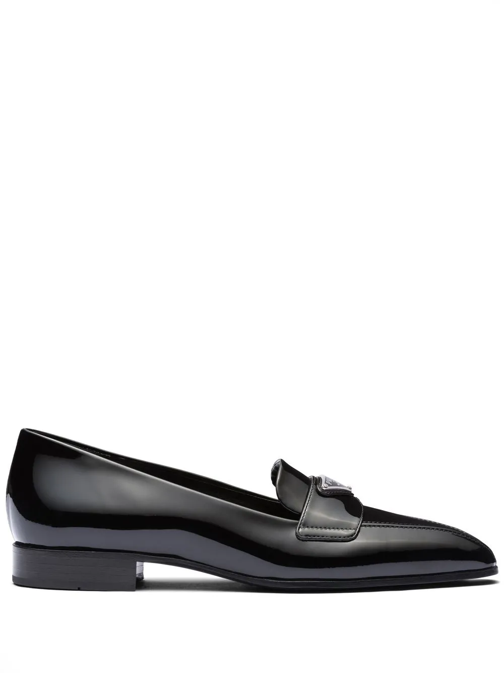 Prada logo-plaque patent-leather Loafers - Farfetch