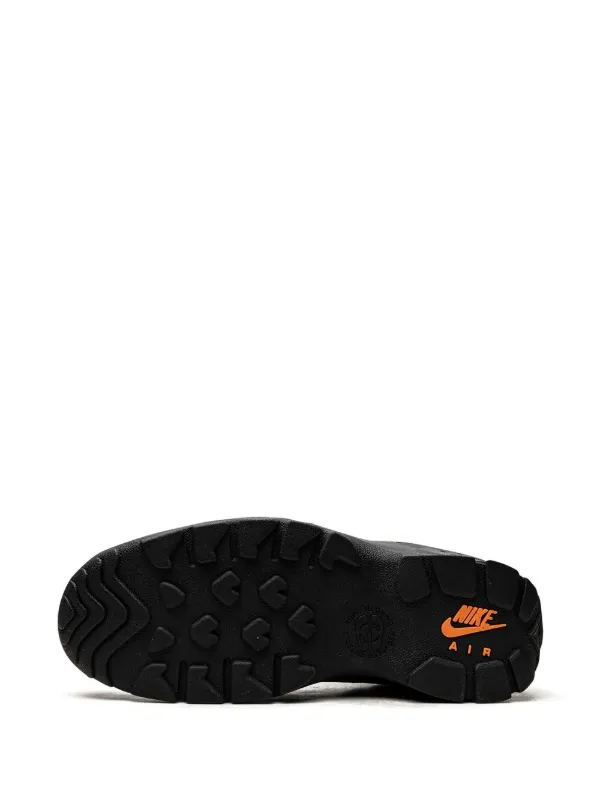 Nike ACG Air Mada スニーカー | ブラウン | FARFETCH JP