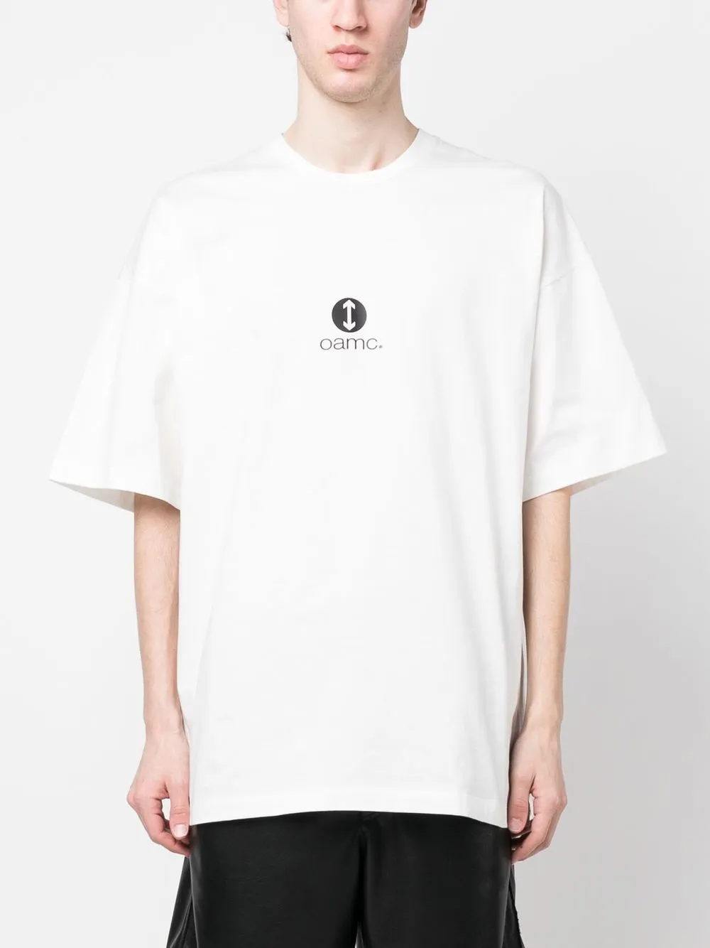 Shop Oamc Logo-print T-shirt In Weiss