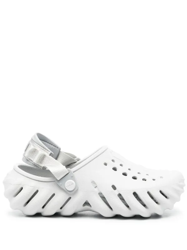 Crocs Sandalias Con Aberturas y Suela Gruesa Gris FARFETCH CO