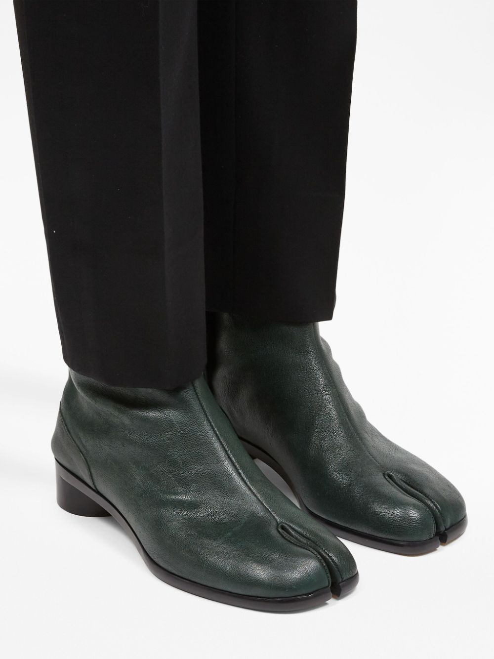 Maison margiela discount shoes tabi boots