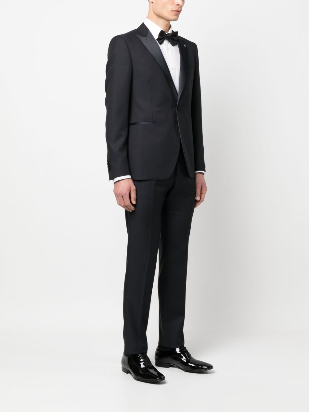 Shop Tagliatore Single-breasted Suit In Blue