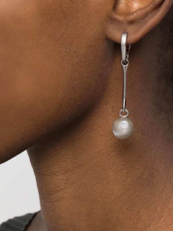 Maria Black Squash ペア ピアス | シルバートーン | FARFETCH JP