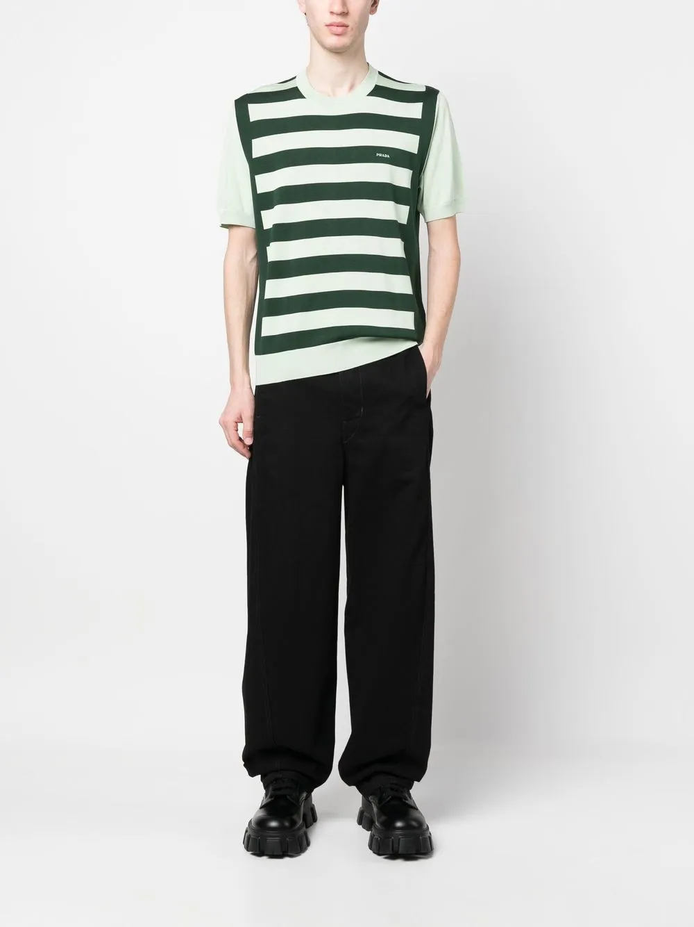 Prada T-shirt met logoprint - Groen
