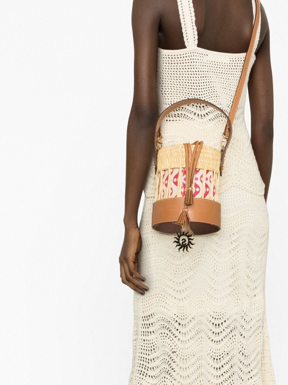 SANDRO logo-charm raffia bucket bag - Neutrals