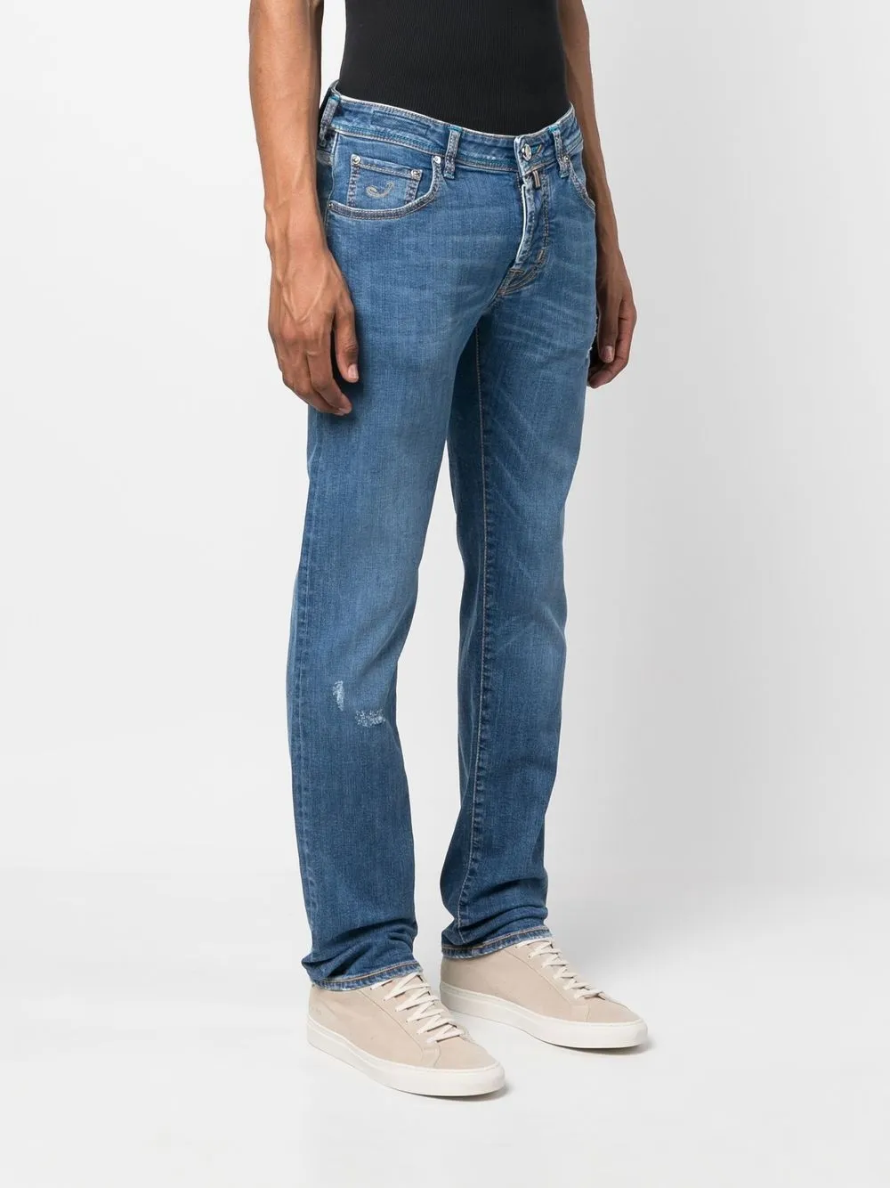 Shop Jacob Cohen Logo-patch Straight-leg Jeans In Blau