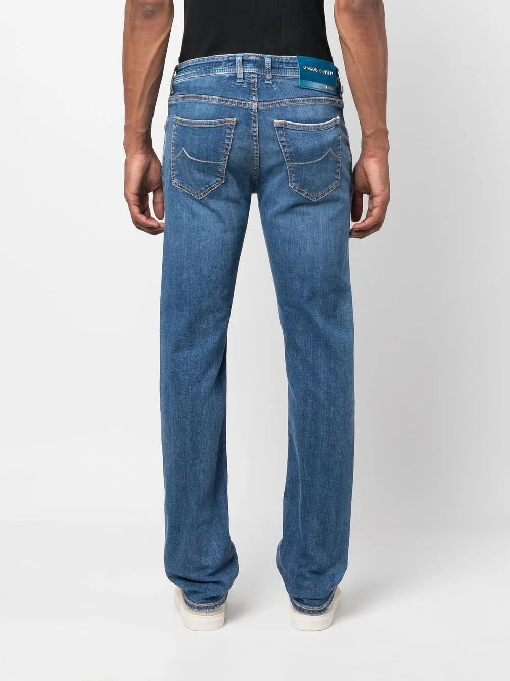 Shop Jacob Cohen Logo-patch Straight-leg Jeans In Blau