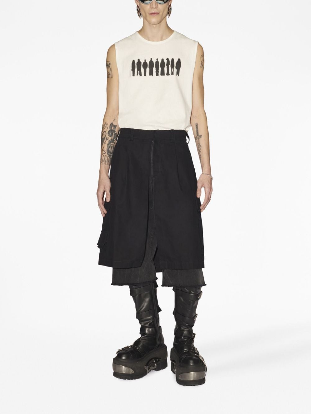 Shop Ambush Layered Cargo Shorts In Schwarz