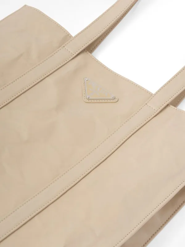 [PRADA] ★Napa Leather Tote Bag★大人気★ 19801768_44291061_600.jpg