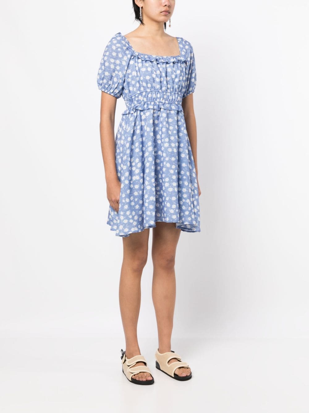 Shop Tout A Coup Floral-print Ruffled Dress In Blau