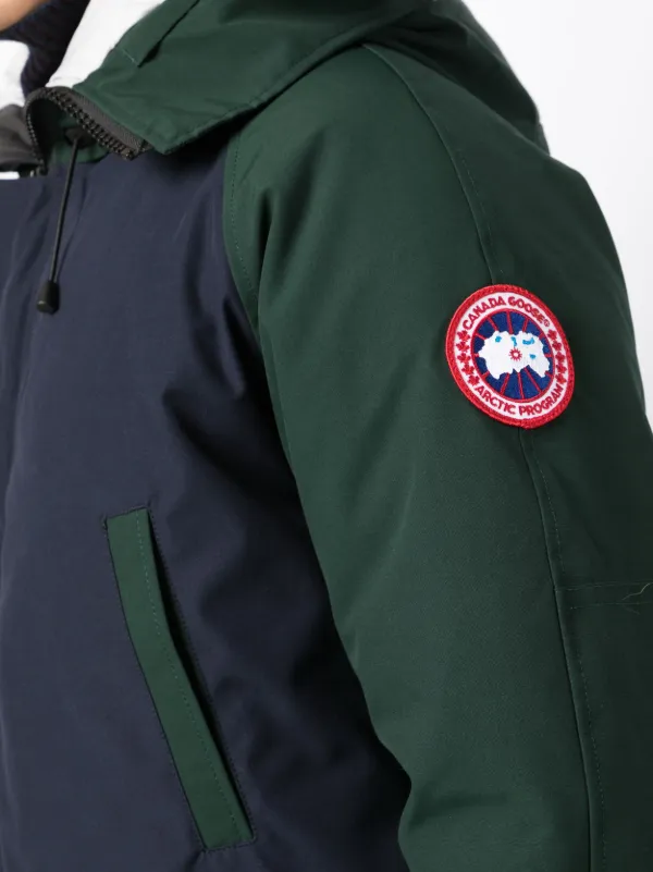 Canada goose chilliwack bomber forest green hotsell