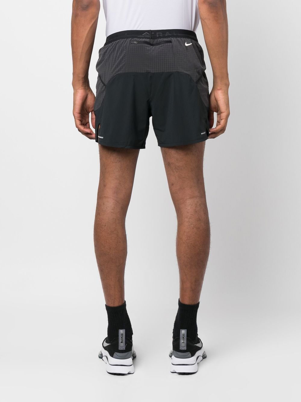 Shop Nike Trail Running Shorts In Schwarz