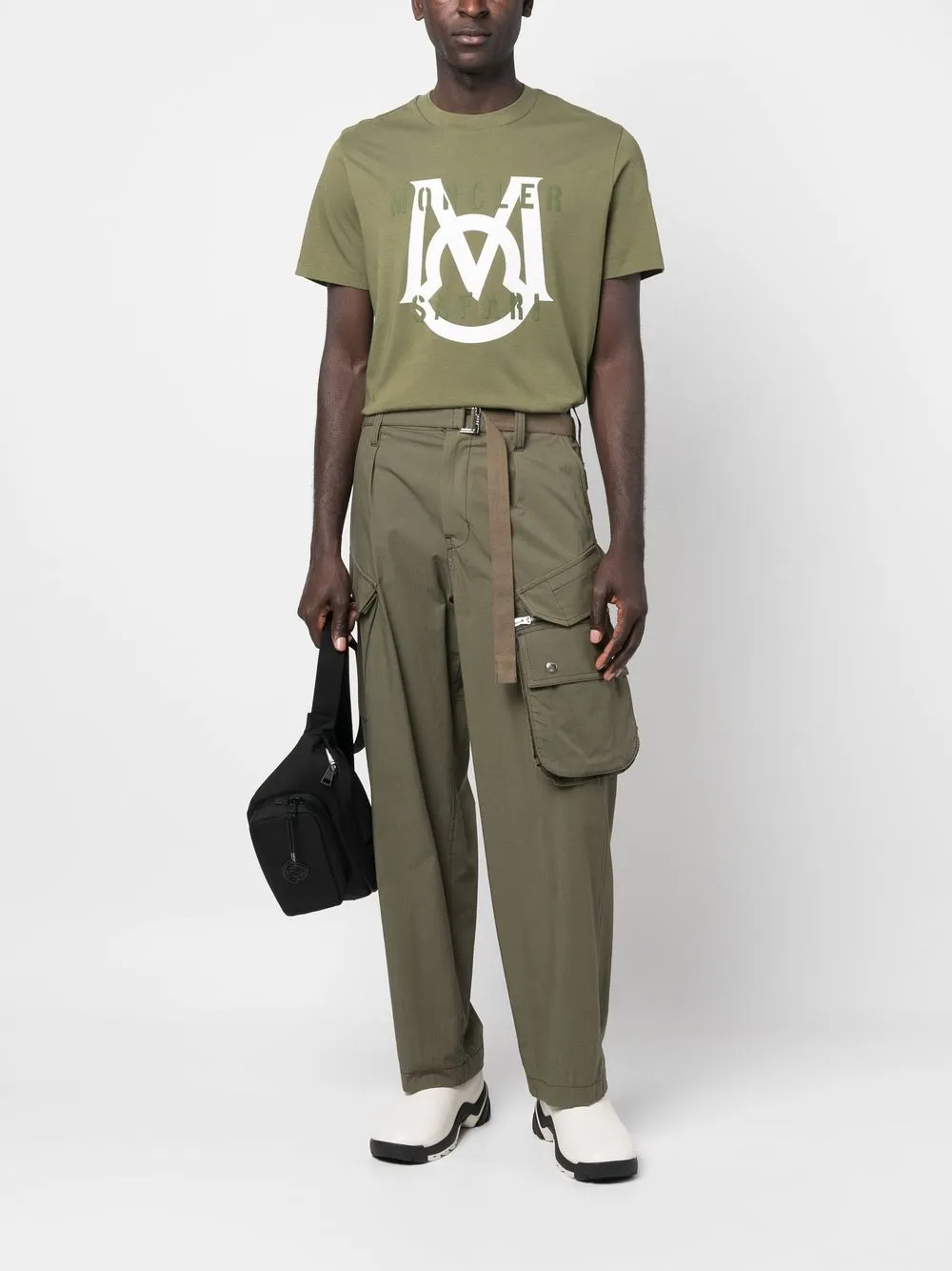 Moncler T-shirt met logoprint - Groen