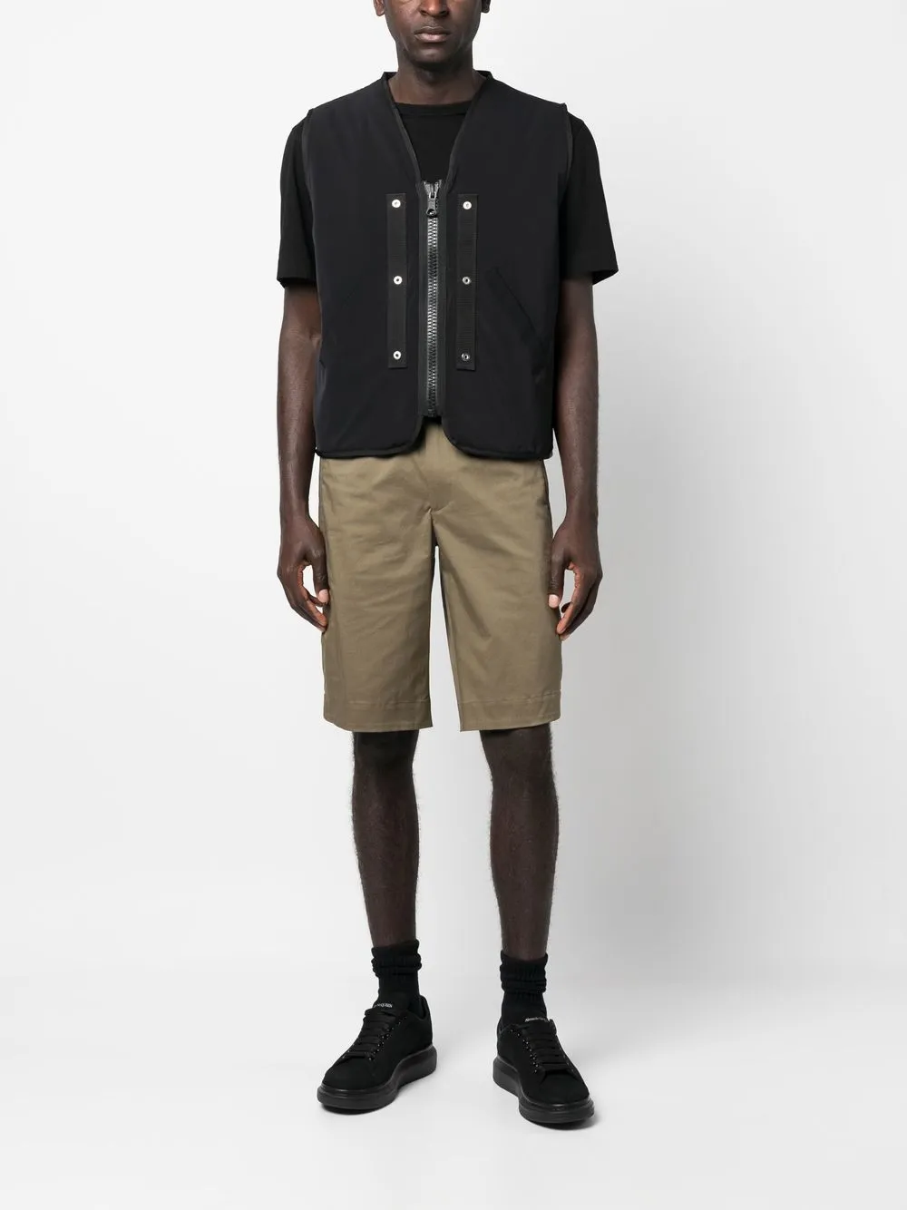 Moncler Elasticated Wasitband Deck Shourts In Grün