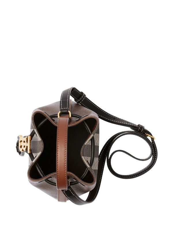 The bucket cloth handbag Burberry Beige in Cloth - 31087160
