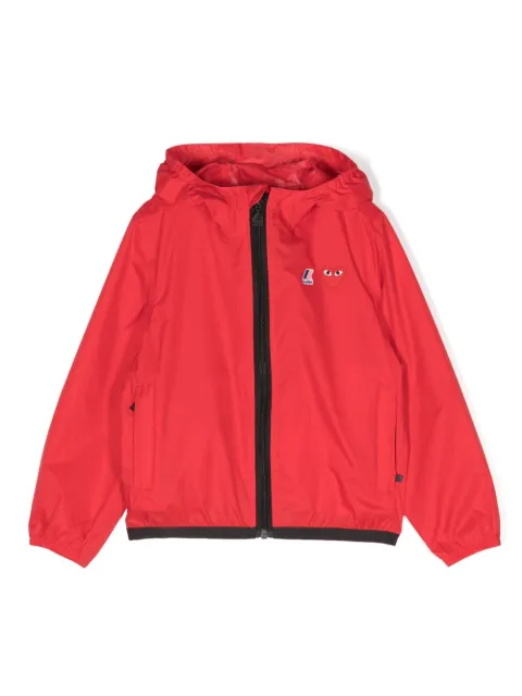 Comme Des Garçons Play Kids chamarra con capucha y parche del logo