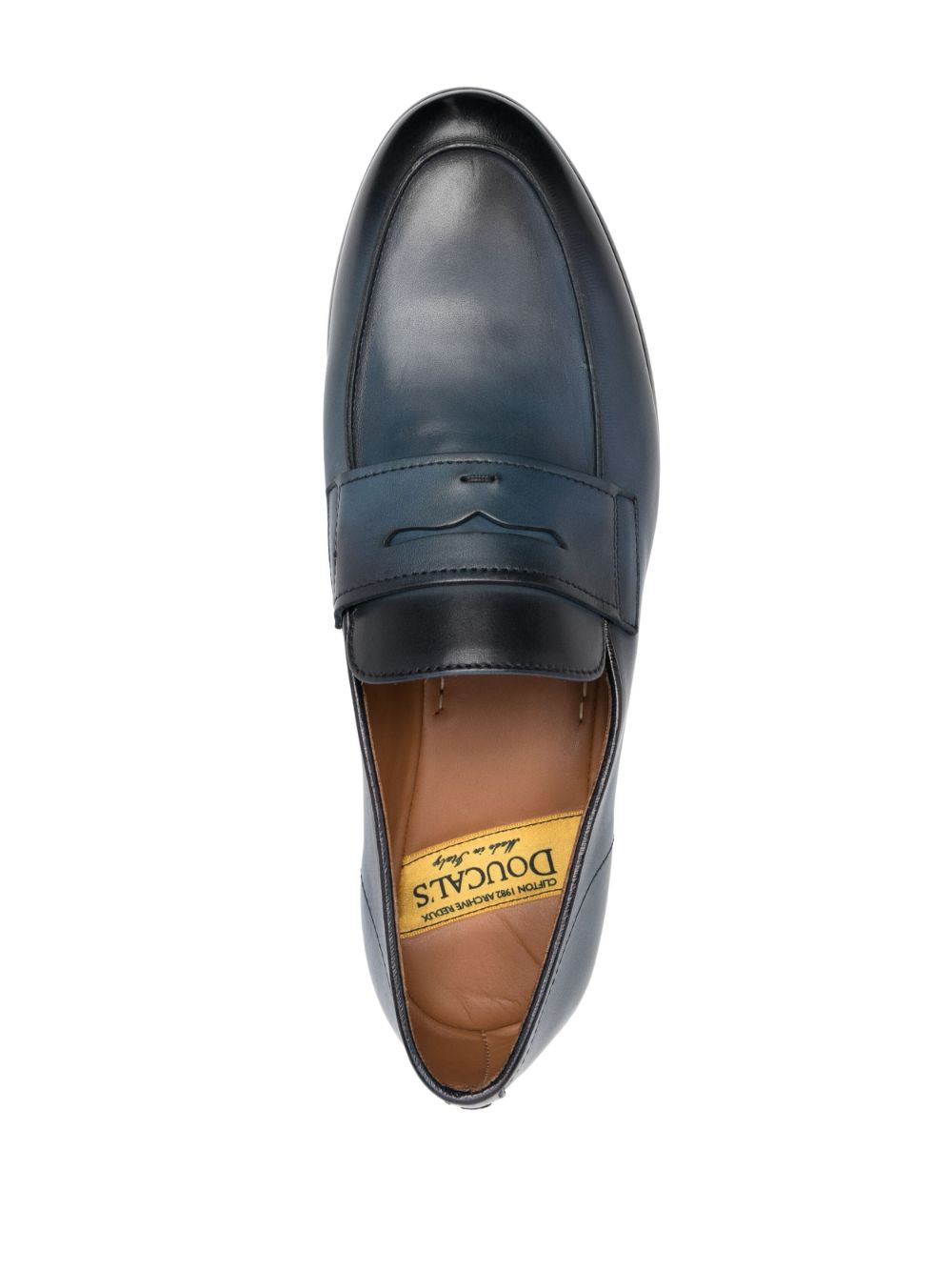 Shop Doucal's Calf-leather Loafers In Schwarz