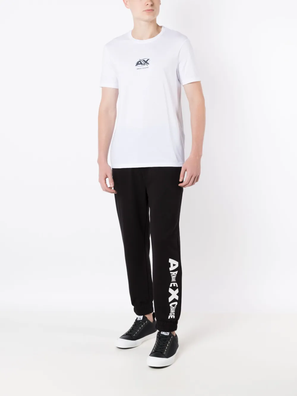 Armani Exchange logo-print cotton T-shirt - Wit