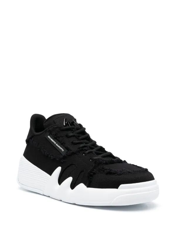 【関税込み】Giuseppe Zanotti ブラック Talon スニーカー Giuseppe Zanotti Talon スニーカー | ブラック | FARFETCH JP