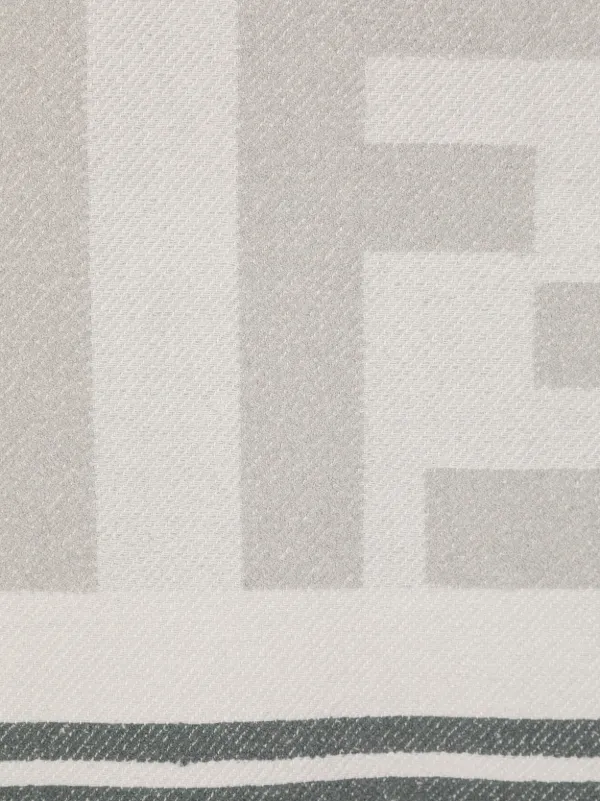 FENDI monogram-print Beach Towel | Grey | FARFETCH CA