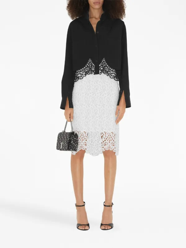 【直営店買付】★Burberry★グラフィック クロップドトップ Burberry マクラメ クロップドシャツ | ブラック | FARFETCH JP