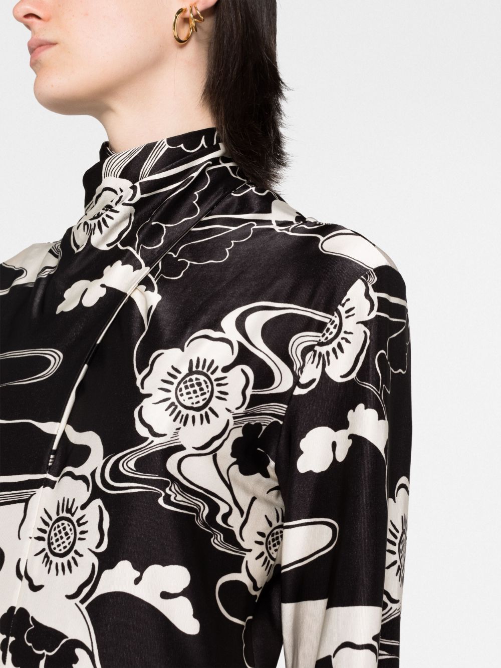 Shop Jil Sander Lagoon Flower-print Asymmetric Dress In Black