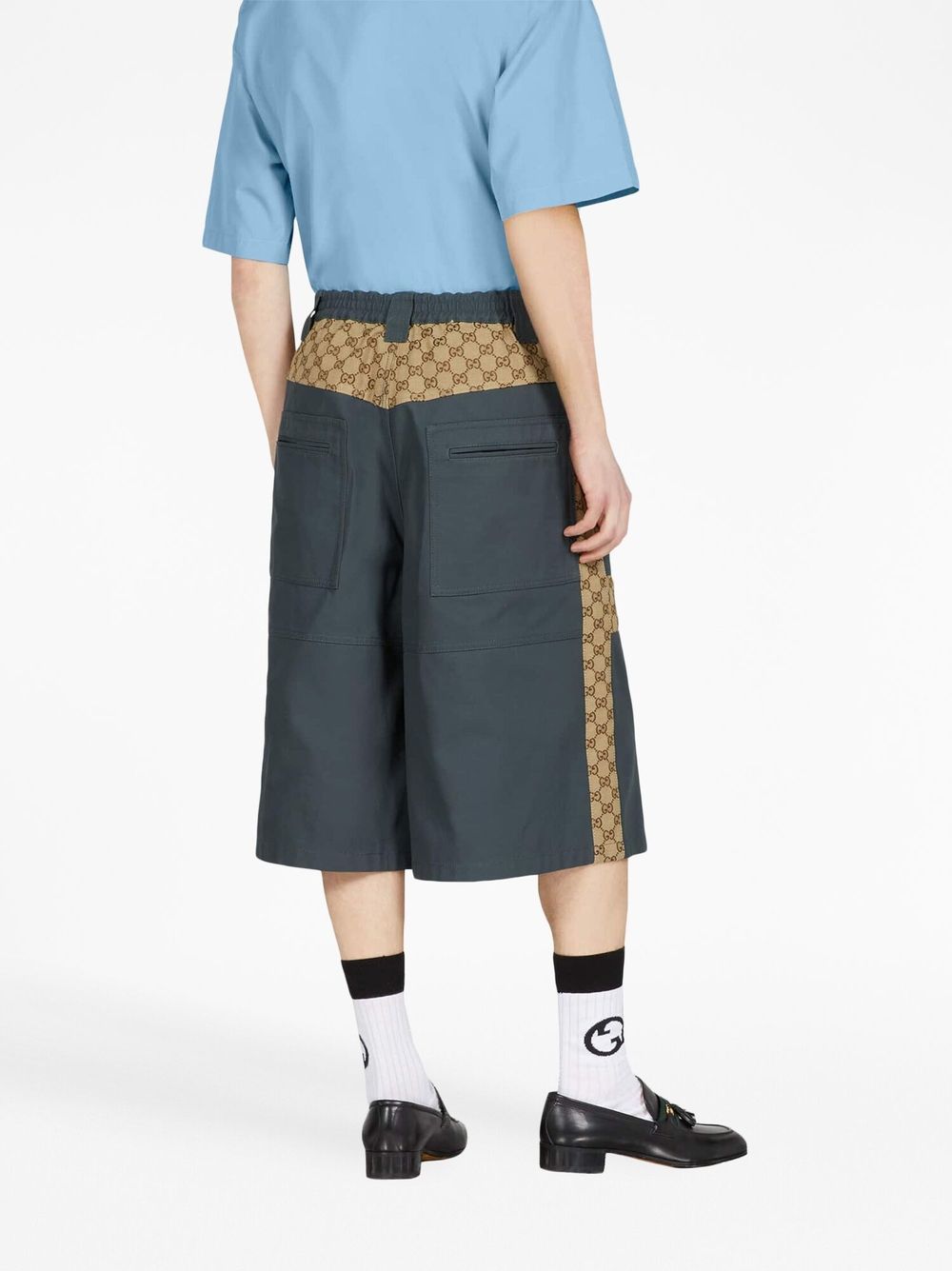 Shop Gucci Logo-print Bermuda Shorts In Grau