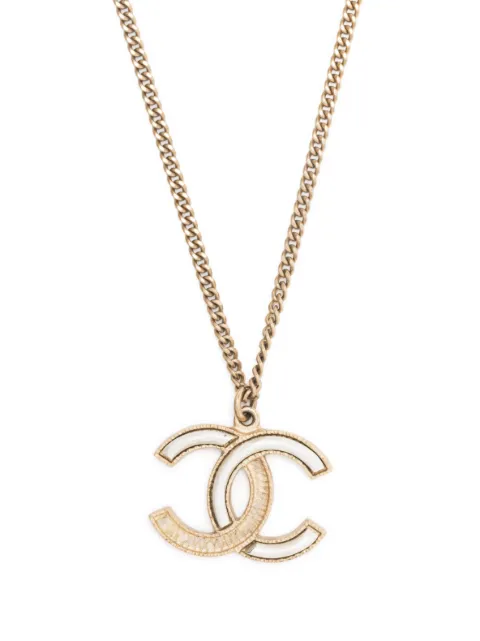 CHANEL Pre-Owned collar con colgante con logo CC 2015