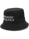 Alexander McQueen embroidered-logo bucket hat - Black