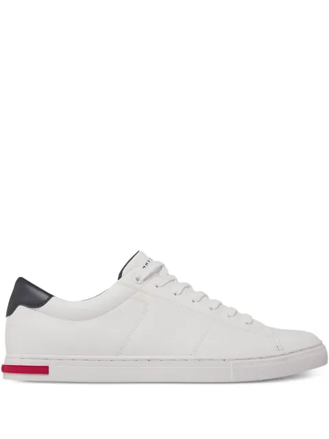 Tommy Hilfiger logo-embossed sneakers