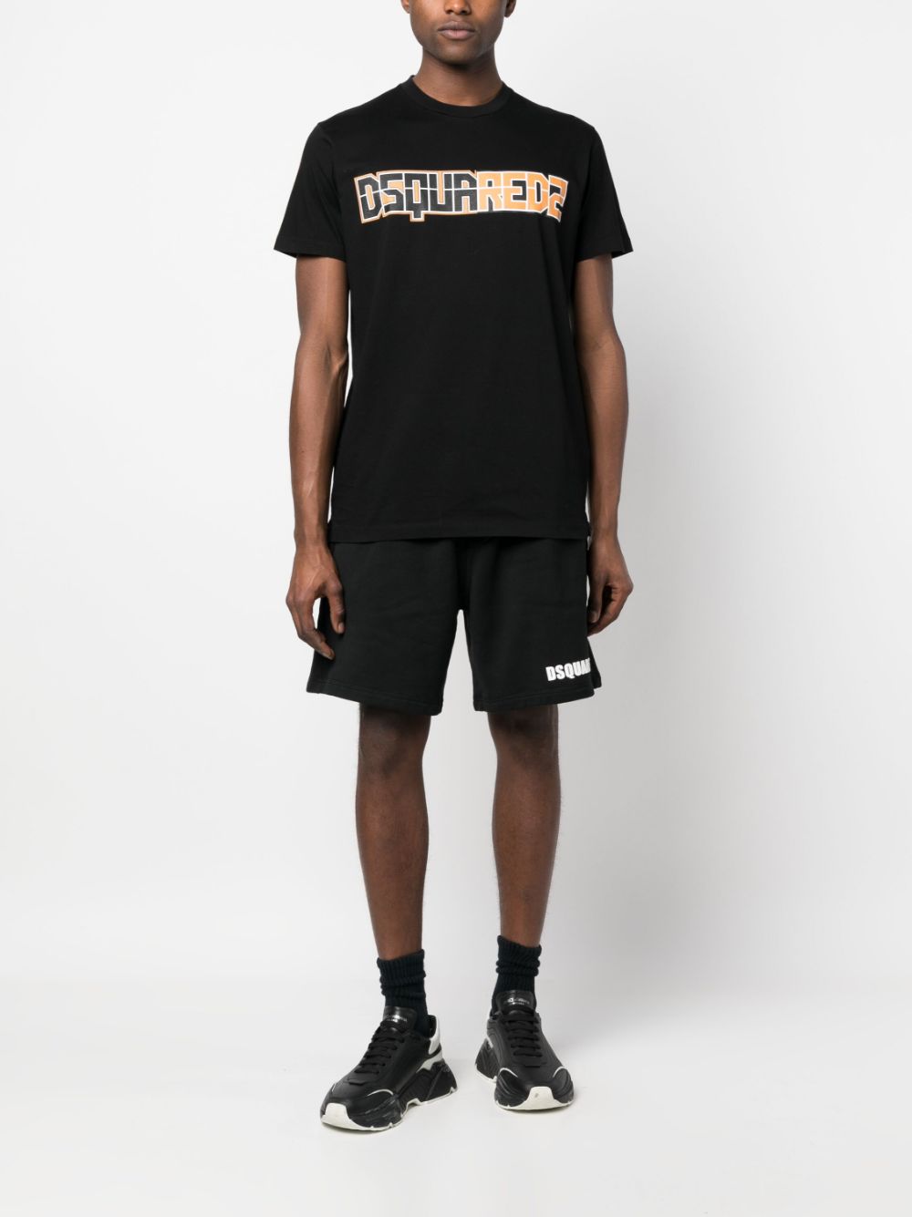 Shop Dsquared2 Logo-print Cotton T-shirt In Black