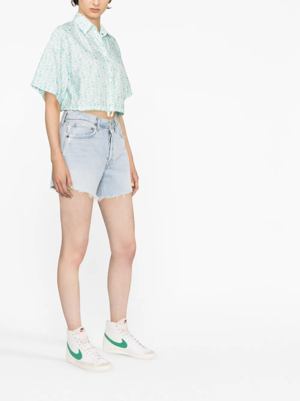MONCLER LOGO-PRINT CROPPED SHIRT