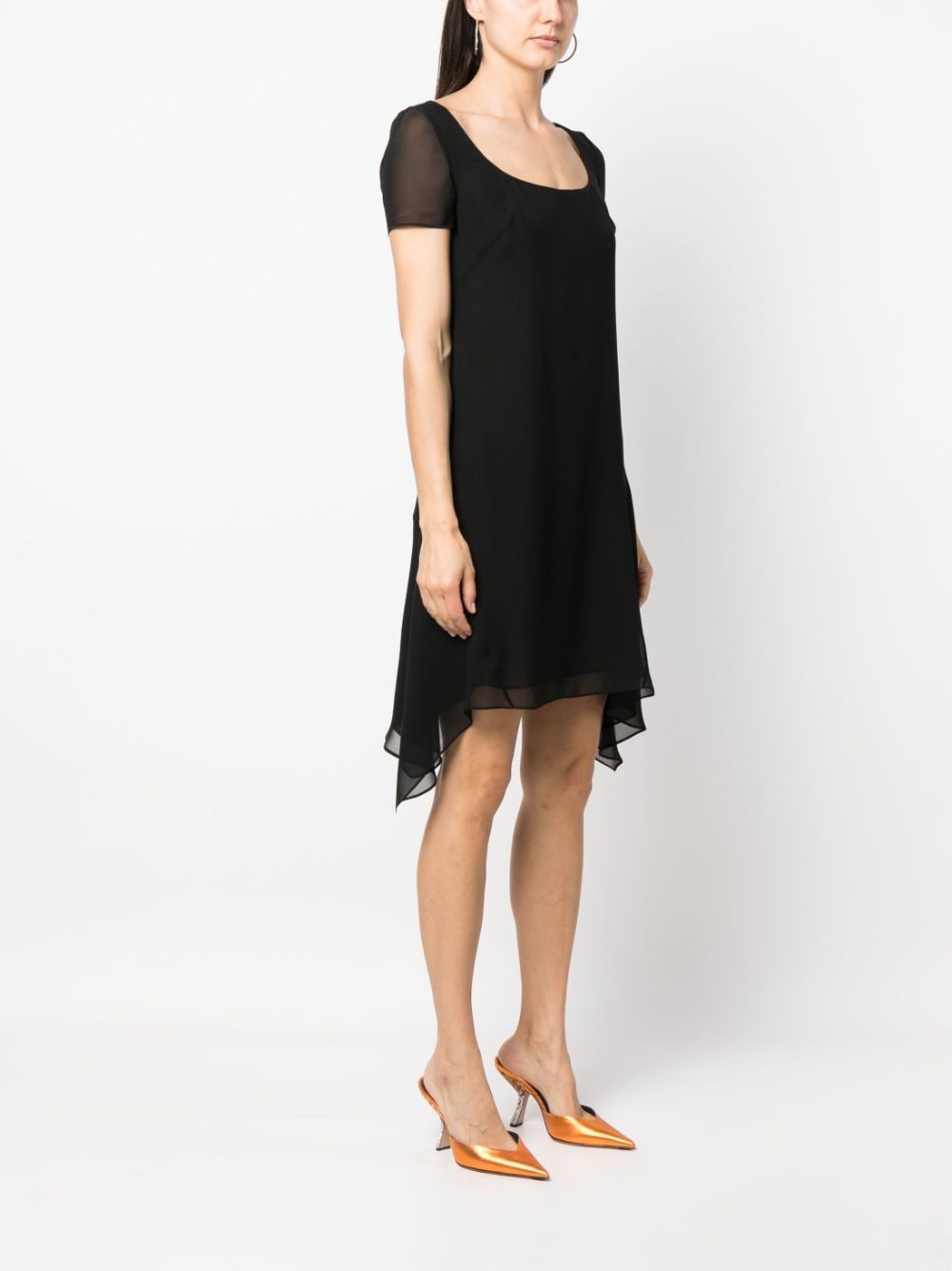 Shop Dsquared2 Asymmetric-hem Short-sleeve Dress In Schwarz