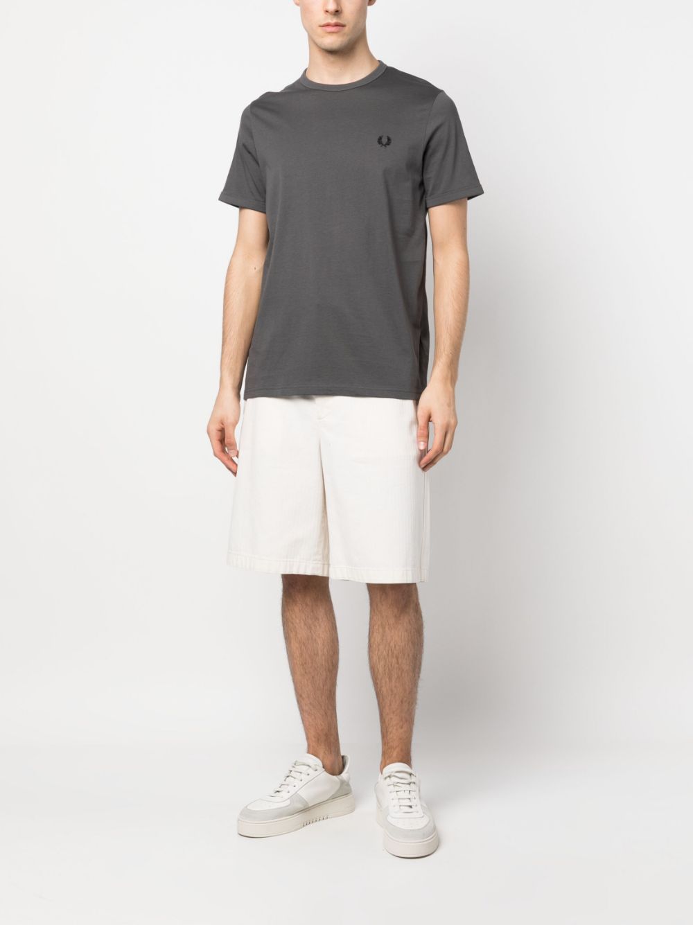 Fred Perry T-shirt met geborduurd logo - Grijs