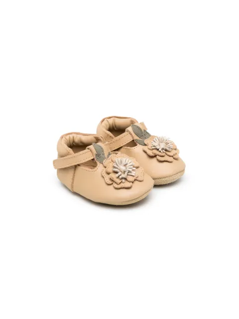 Donsje zapatos con aplique floral