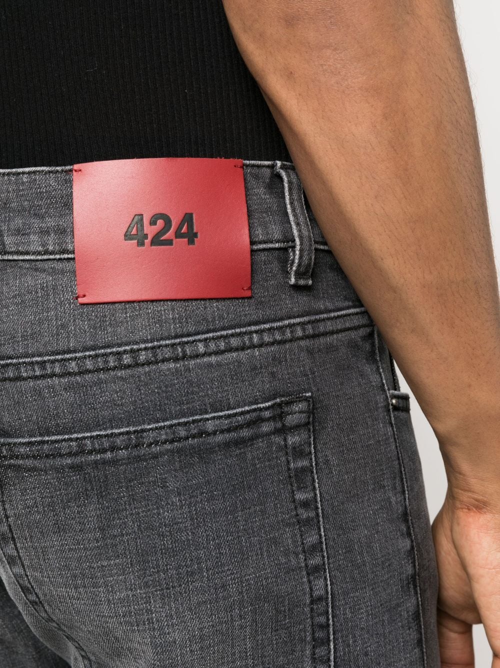 Shop 424 Logo-patch Slim-fit Jeans In Schwarz