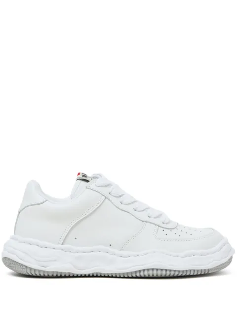 Maison MIHARA YASUHIRO tenis bajos con agujetas