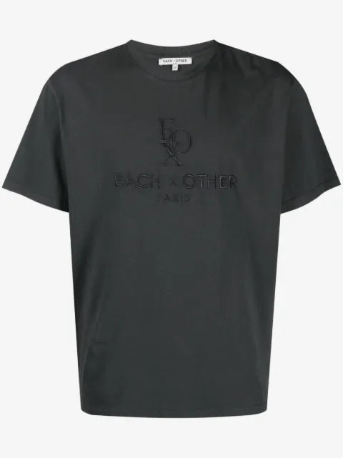 Each X Other playera con logo bordado
