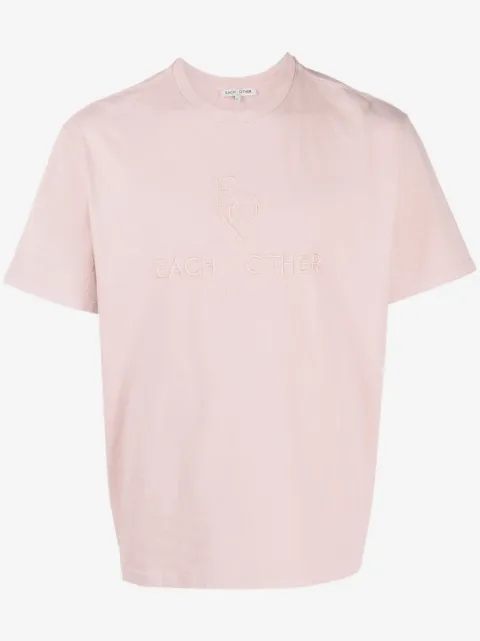 Each X Other playera con logo bordado